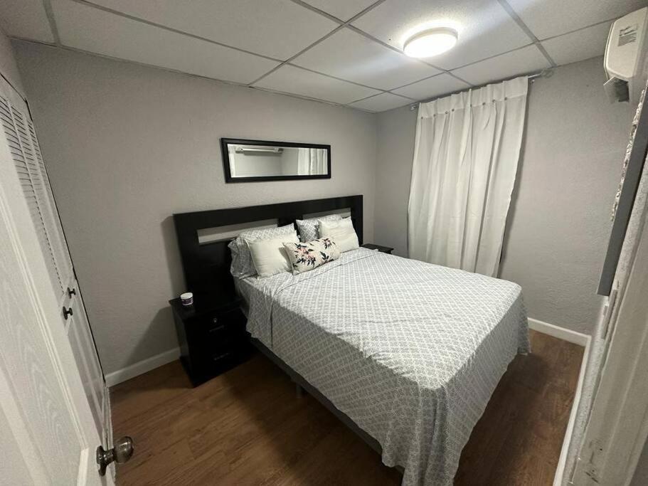 Residencia Preciosa De 2 Planta Villa San Salvador Eksteriør billede