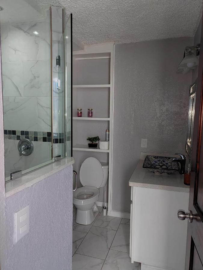 Residencia Preciosa De 2 Planta Villa San Salvador Eksteriør billede